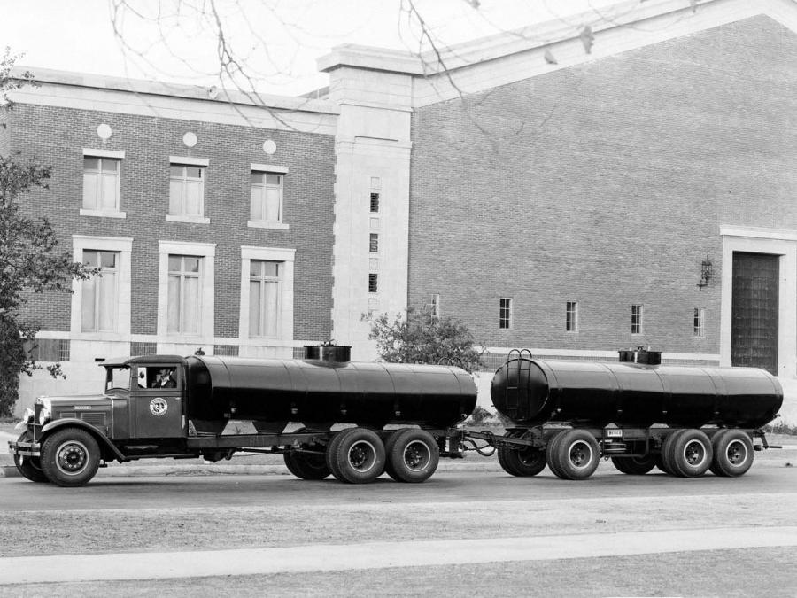  Brockway Series X Tank Truck 1930 года  (фото 3 из 3)